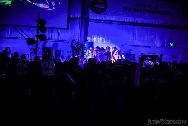 yurisnight-2016-1013.jpg