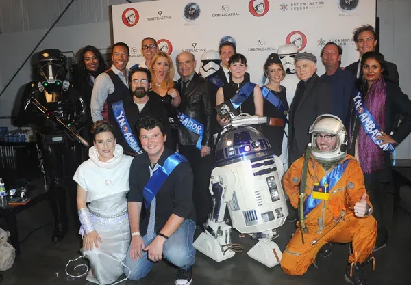 700031849ao00100yurisnig.jpg