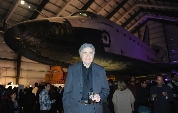 700031849ao00061yurisnig.jpg