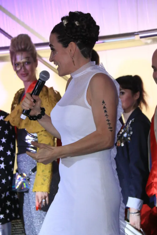 img0484bd80.jpg