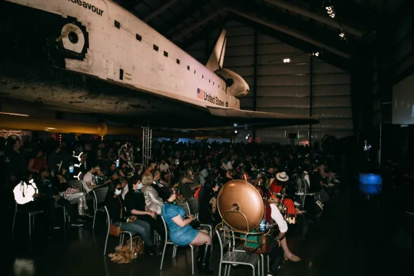 sylayurisnight220409-roaming330.jpg