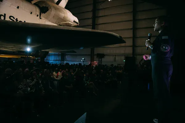 sylayurisnight220409-roaming522.jpg