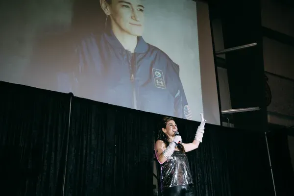 sylayurisnight220409-roaming278.jpg