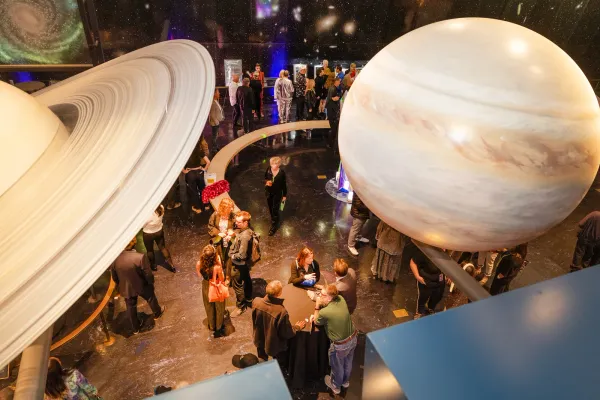 yuris-night-25th-anniversary-april-11-2026-sandoval-media-43-sandoval-media---momentous-images.jpg